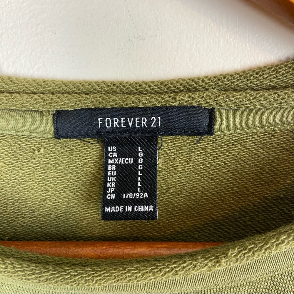 Forever 21 Green Distressed Raw Hem Cropped Sweatshirt‎ Pullover Grunge Sz Large - Picture 8 of 8